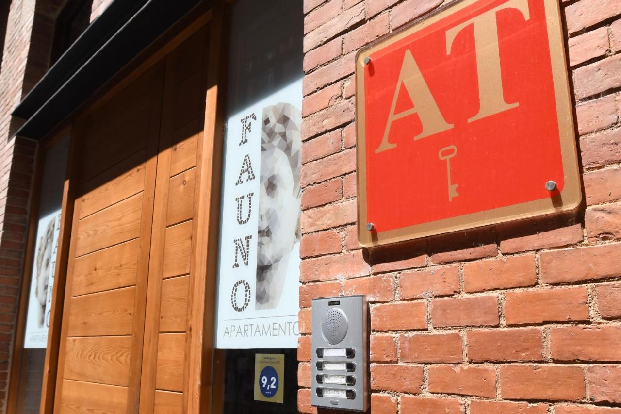 Housingleon - Apartamentos Fauno Astorga Kültér fotó